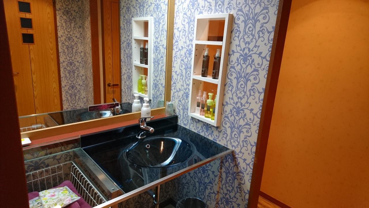Hotel Eris Hakata (Adults Only) Фукуока Экстерьер фото
