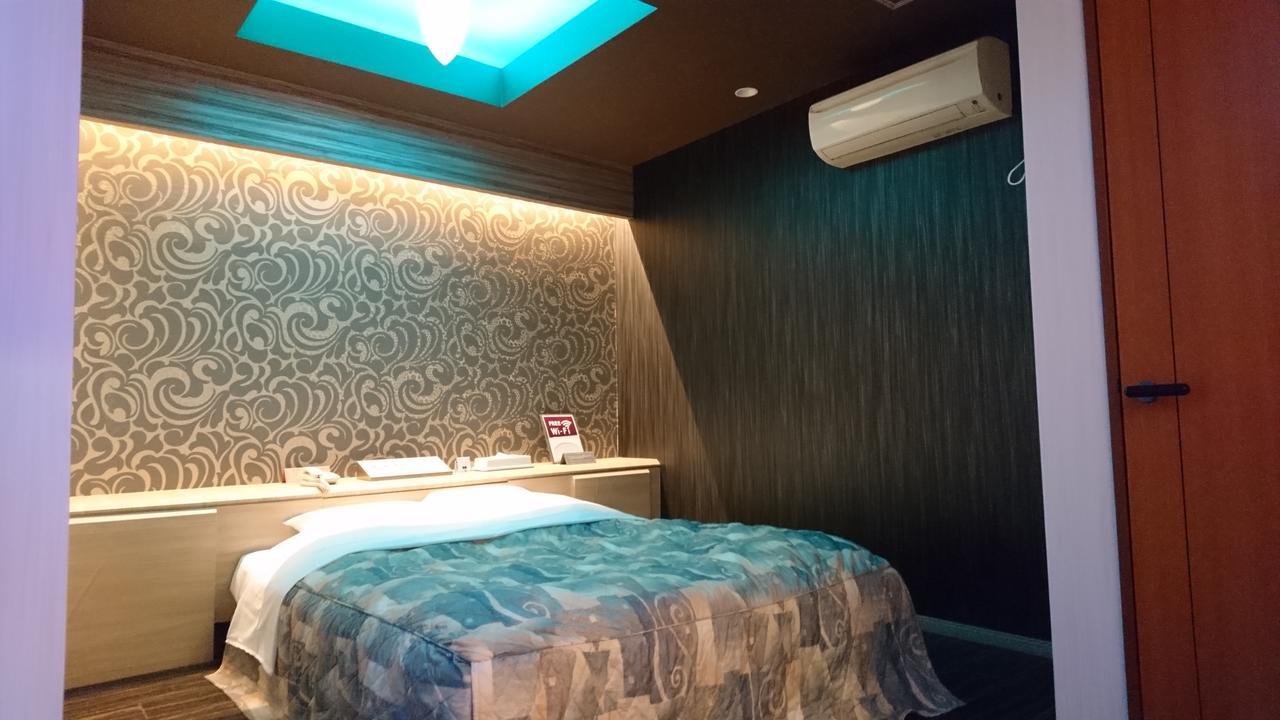 Hotel Eris Hakata (Adults Only) Фукуока Экстерьер фото
