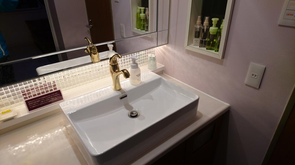 Hotel Eris Hakata (Adults Only) Фукуока Экстерьер фото